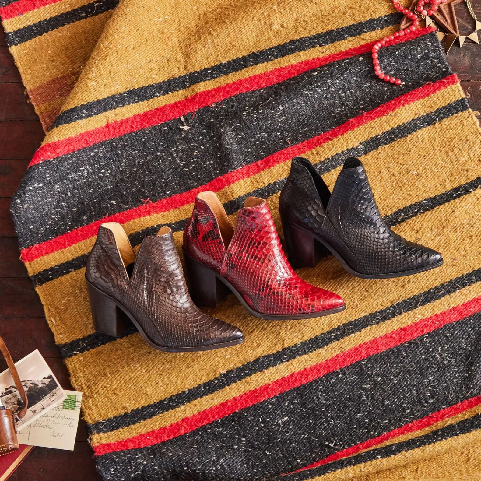 Women Lucchese Booties*Alma Exotic