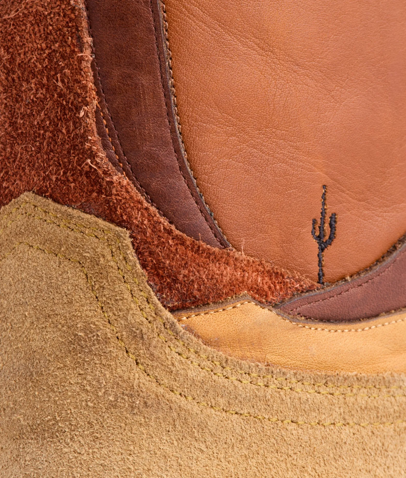 Women/BOY Lucchese Cowboy*Women's Desert s